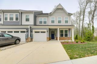 Near Bethany Beach! Oasis w/ Pool Access & Porch - 7