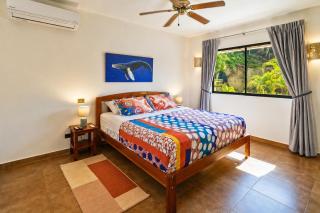Villa Louise 4BR Modern Villa - Few Steps from the Beach - 7