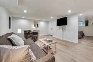 Remodeled Maple Leaf Basement Apt! 7 Mi to Seattle - 7