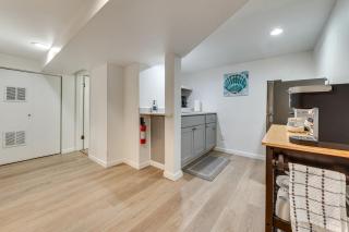 Remodeled Maple Leaf Basement Apt! 7 Mi to Seattle - 3