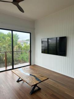 Queenslander Family Retreat - Heart of New Farm - 7