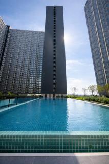 Modern Bangna Condo Near BTS Station, Bangkok - 7