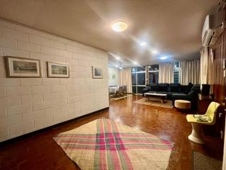 Urban Hideout with Sea View - 7