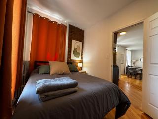 Spacious 3-Bedroom Residence Apartment in Harlem, NYC - 1