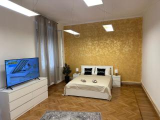The Resident Luxury - 0