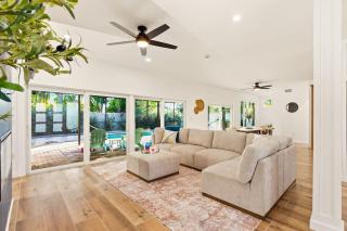 Commonwealth Luxury - 9