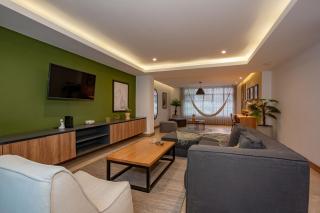 The Arena House - 7