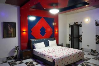 Zions Apartments - 8