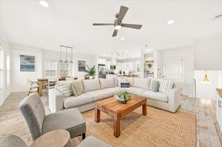 Coastal Hideaway 230 BE - 8