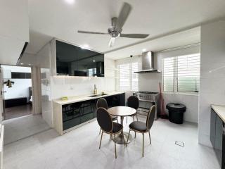 Luxury 6BR Smart Home Villa 4KM to KLCC Private Pool - 6