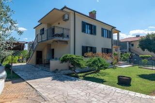 Apartments with parking space Umag - 7057 - 9
