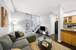 Townhouse Condo Loft for 4 - 2 Beds - 7