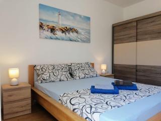 Apartments by the sea Okrug Gornji, Ciovo - 25387 - 2