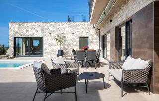Gorgeous Home In Bale With Sauna - 5