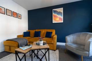 Spacious 3BR Gateshead Perfect for Groups - 2