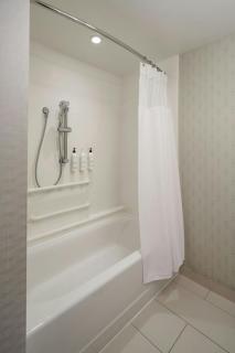 SpringHill Suites by Marriott Philadelphia Airport / Ridley Park - 9