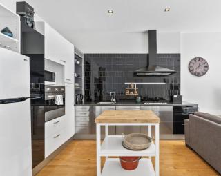 Ascot Vale - Lovely 2 bedroom townhouse close to everything! - 3
