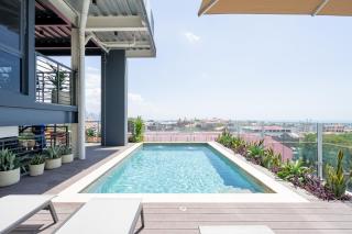 Modern Apartment with Balcony Casco View - 7