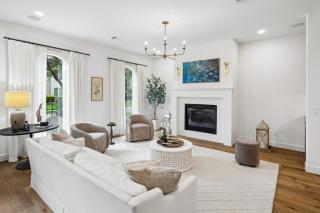 Home with Elevator at Med Center, MDAnderson NRG RU - 9