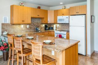 Maui Kamaole #J-106 Ground Floor, Full A/C, Across Kamaole III Beach, Hot Tub - 2