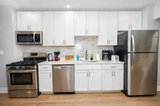 Modern 3BR Chicago Downtown Apartment Near Loyola University & Lakefront - 6