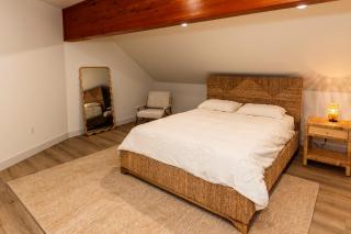 Private Forest Retreat,Hot Tub, Sauna, Access to hike and bike trails, Near Snoqualmie Pass - 6