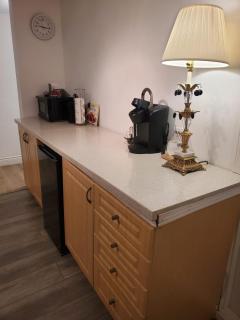 Niagara Falls Core Cozy Stay Near Clifton Hill - 3
