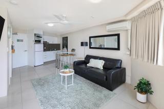 Central Mooloolaba Beachfront Apartment - Located in Sandcastles Resort - 9