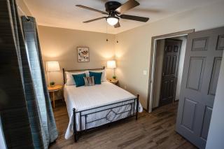 Near St. Francis Med | Easy Access to I-135 W/ W&D - 3