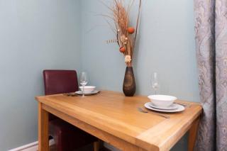 Contractor-Friendly 1-Bed in Darlington - 5