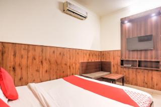 Super Hotel O Shri Sai Guest House - 8