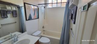 Luxury 2 Bedroom 1 Bath Fully Private - 7