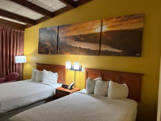 Days Inn by Wyndham Niles - 2