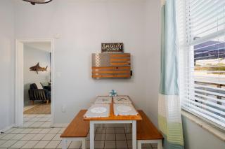 2 BR Beachy Speakeasy with Rooftop Deck Near Lido Beach - 5