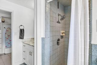 Spacious Clearwater House 4BR 3BA Private Pool - 8