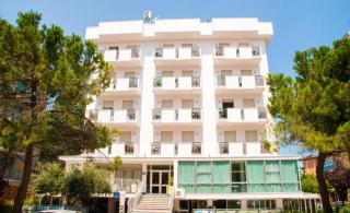 Hotel Raffaello - Cesenatico - 0