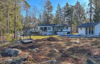 Gorgeous Home In Värmdö With Private Swimming Pool, Can Be Inside Or Outside - 0