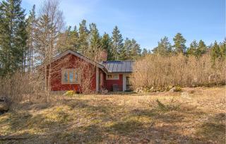 1 Bedroom Amazing Home In Vagnhärad - 2