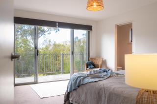 Freycinet Haven- 4-bedroom house at the edge of the National Park & easy access to Coles Bay hub! - 8