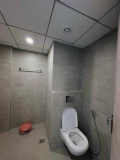 Studio 350 - 1