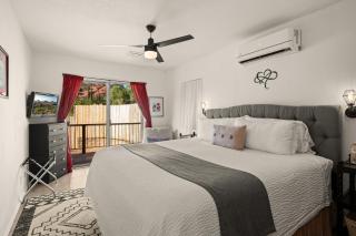 Red Rock Retreat with 360 Panoramic Views & Steps to Uptown Shops - 8