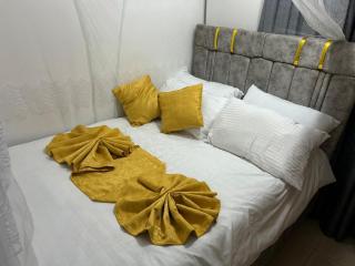 Secure 1BR, Fast Fibre WiFi , Parking and Quiet Area - 5