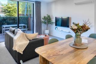 Spacious CBD Family Townhouse - Stadium and Parking - 4