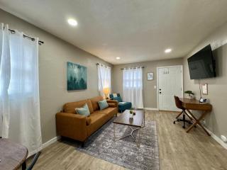 Near Wichita Airport and Downtown W Fenced Patio. - 6