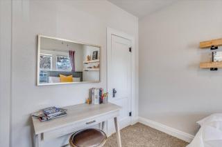Walk to Wesley! Fully Fenced Lot W Washer & Dryer. - 6