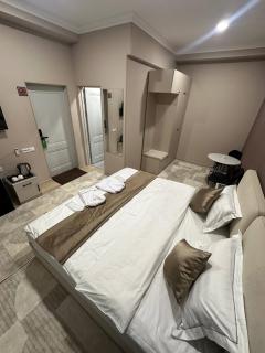 Pixa Plaza Hotel - 0