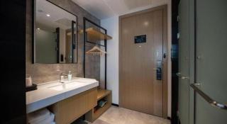 City Comfort Inn Ezhou Wuyue Plaza - 1