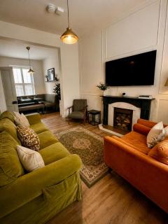 Number 9 Market Street - Town centre 4 bedroom house with garden - 0