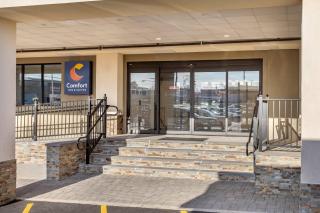 Comfort Inn & Suites Newark Liberty International Airport - 9