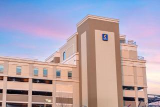 Comfort Inn & Suites Newark Liberty International Airport - 7